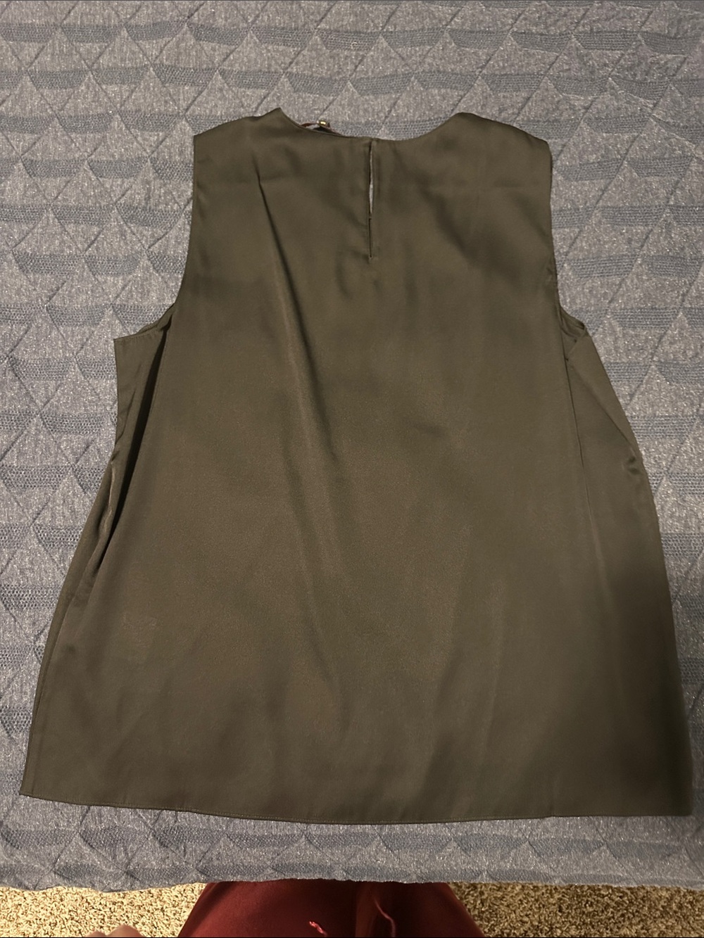 Quince black silk shell tank - Picture 3 of 10